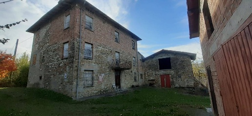 Foto Rustico a Prignano sulla Secchia di 650 m² con 12 locali in vendita