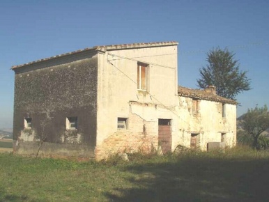 Foto Rustico in Villa Penna, Bellante di 162 m² con 4 locali in vendita