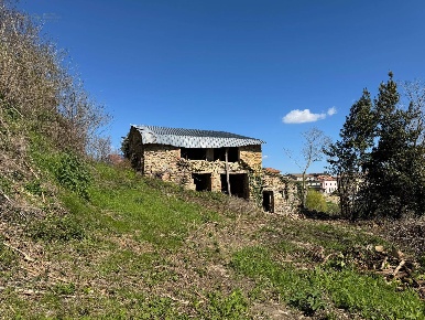 Foto Rustico in Via XX Settembre, Force Centro di 140 m² con 8 locali
