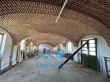 Foto Rustico in Regione Colletrale, Scalenghe di 300 m² con 2 locali