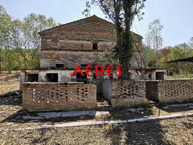 Foto Rustico in contrada fonterrante, Monterubbiano di 500 m² con 10 locali