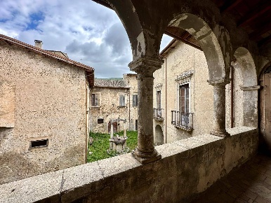 Foto Rustico in Piazza San Nicola, Molina Aterno di 250 m² con 5 locali