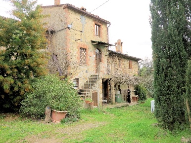 Foto Rustico a Civitella Paganico di 220 m² con 9 locali in vendita