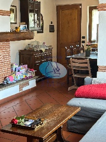 Foto Rustico in Via della Serra, Camaiore Camaiore Paese di 200 m²