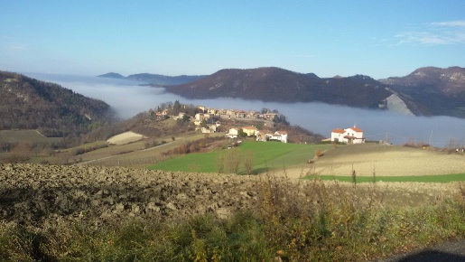 Foto Rustico a Cecima Centro di 645 m² con 14 locali in vendita