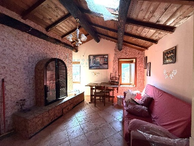 Foto Rustico in Starda provinciale, Pieve di Teco Centro di 200 m²