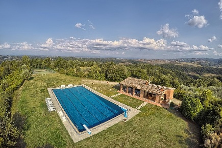 Foto Rustico a Montaione Centro di 2850 m² con 100 locali in vendita