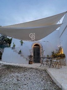 Foto Baita in contrada badessa, Ostuni Campanile, Fumarola, Cavalleriza
