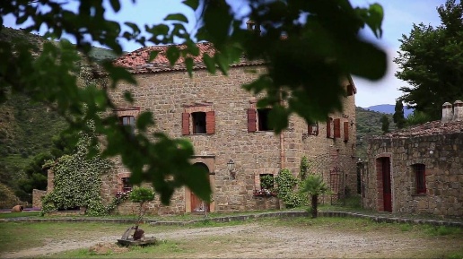 Foto Rustico in Reitano, Reitano di 800 m² con 13 locali in vendita