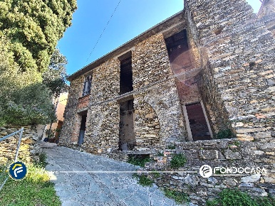 Foto Rustico in Località Case Soprane, Villanova d'Albenga di 200 m²
