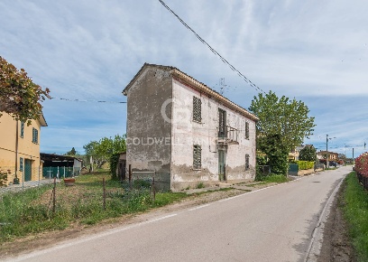 Foto Rustico in Via Lagone, Rimini San Lorenzo in Correggiano di 150 m²