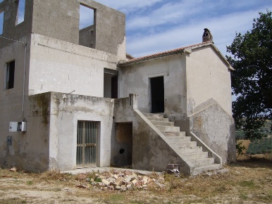 Foto Rustico in Contrada Pignotto, Controguerra di 400 m² con 10 locali