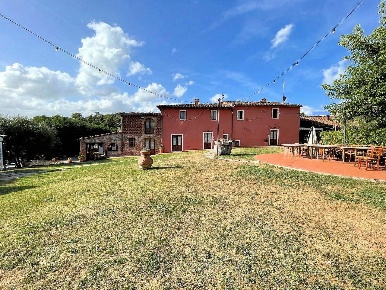 Foto Rustico in San Giuseppe, Montecarlo San Giuseppe di 600 m² in vendita