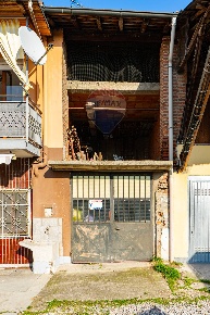 Foto Rustico in Vicolo Cantone, Pregnana Milanese di 33 m² con 2 locali