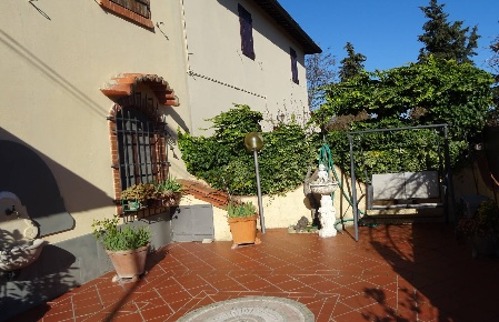 Foto Rustico a Montespertoli di 100 m² con 5 locali in vendita