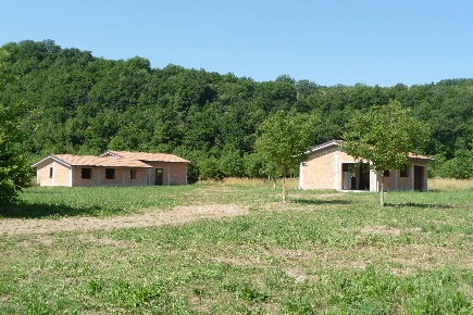 Foto Rustico in LOC. SAN FORTUNATO, Genga di 390 m² con 10 locali