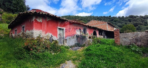 Foto Rustico in C.da Fiascara, Taormina Chianchitta Trappitello di 28000 m²