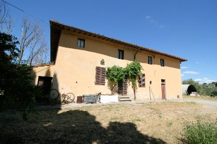 Foto Rustico a Quarrata di 300 m² con 12 locali in vendita