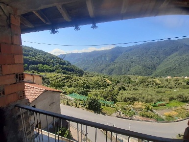 Foto Rustico in Via Sant'Antonio, Pornassio di 230 m² con 7 locali