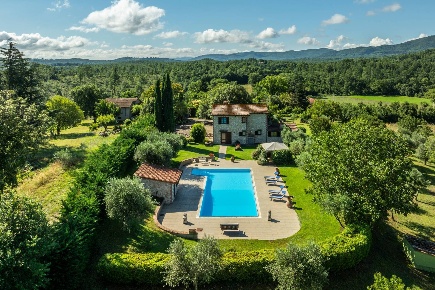 Foto Rustico in VIA DEL COLLE, Montecchio di 300 m² con 12 locali