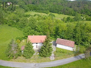 Foto Rustico in Loc. Brosi, Dego di 220 m² con 9 locali in vendita