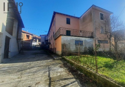 Foto Rustico in via sottotorre, Cengio Bormida Genepro di 450 m² in vendita