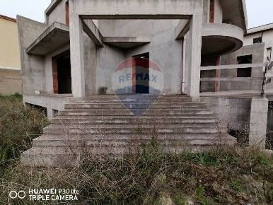 Foto Rustico a Comiso Centro di 655 m² con 20 locali in vendita
