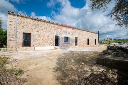 Foto Rustico in C.da Beddio Tresauro, Ragusa Puntarazzi - Pozzillo