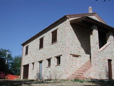 Foto Rustico in Villa Marnacchia, Amandola di 250 m² con 8 locali