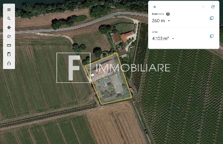 Foto Rustico a Jesolo Cortellazzo di 300 m² con 6 locali in vendita