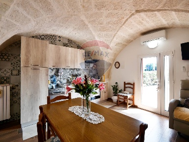 Foto Rustico in Contrada Sant'Antonio D'Ascula, Monopoli di 573 m²