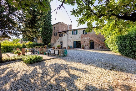 Foto Rustico a Certaldo Centro di 135 m² con 7 locali in vendita