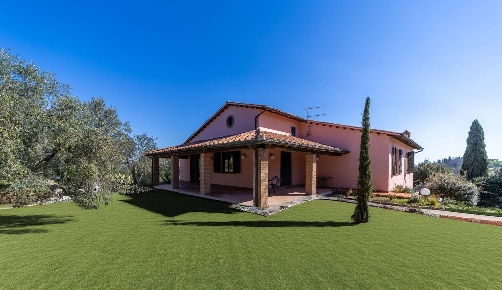 Foto Rustico in Colle di Lupo, Magliano in Toscana di 470 m² con 10 locali