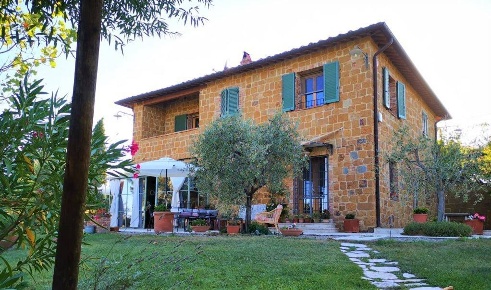 Foto Rustico a Pienza di 273 m² con 11 locali in vendita