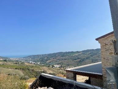 Foto Rustico in Contrada Penne, Ripatransone di 200 m² con 6 locali