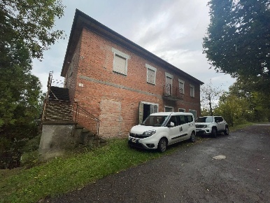 Foto Rustico in Via serramazzoni prignano, Prignano sulla Secchia di 330 m²