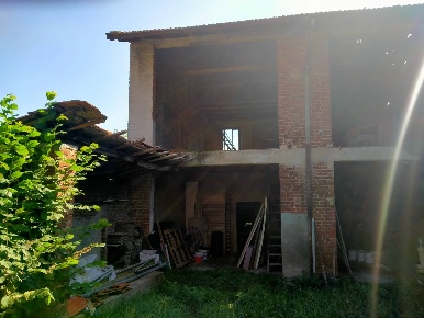 Foto Rustico in via trieste, Sumirago Centro di 85 m² con 3 locali