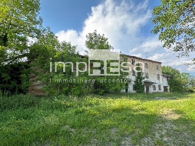 Foto Rustico in Via Levada, San Biagio di Callalta di 611 m² con 14 locali