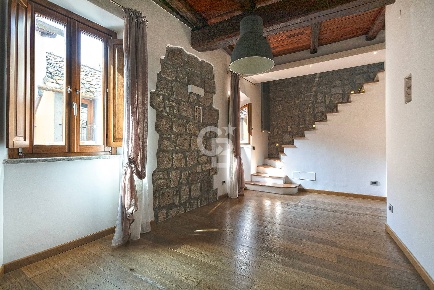 Foto Rustico in Via delle Piaggiarelle, Viterbo di 90 m² con 4 locali
