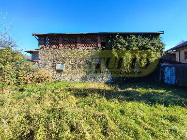 Foto Rustico a Ambivere di 150 m² con 5 locali in vendita