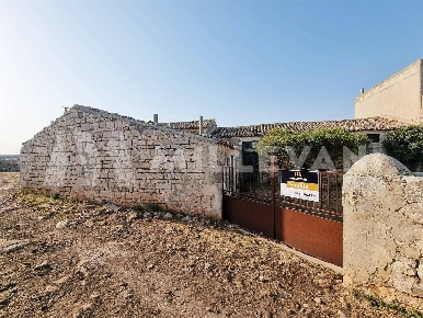 Foto Rustico in Contrada Cappuccina, Modica Cappuccini I di 470 m²