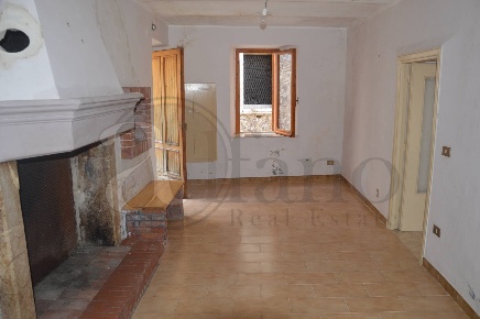 Foto Rustico in Via Fossaceca, Settefrati Centro di 100 m² con 6 locali