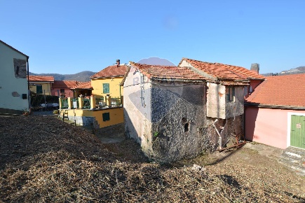 Foto Rustico in Capanne, Quiliano di 77 m² con 3 locali in vendita