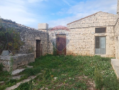 Foto Rustico in SP 51, Modica Modica Alta di 618 m² con 11 locali
