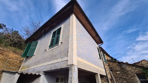 Foto Rustico in Borgata Comparati, Casanova Lerrone di 170 m² con 5 locali