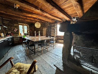 Foto Rustico in Via Monte Grappa, Curiglia con Monteviasco Curiglia