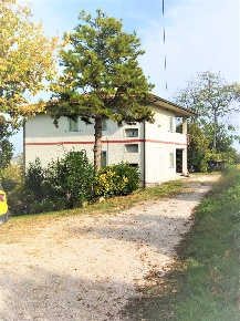 Foto Rustico in Via Roma, Castel di Lama Santa Lucia di 260 m² in vendita