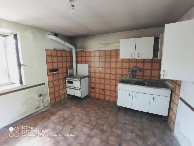 Foto Rustico in via gino urli, Tarcento Centro di 200 m² con 4 locali