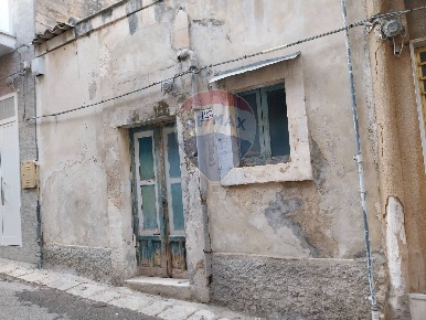 Foto Rustico in Via Gioacchino Rossini, Ragusa Centro di 25 m² con 1 locali