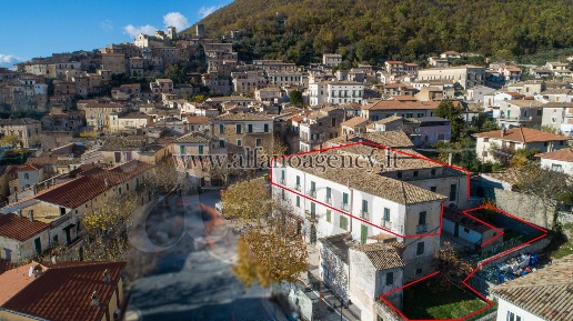 Foto Rustico in P.zza Della Libertà, San Donato Val di Comino Centro